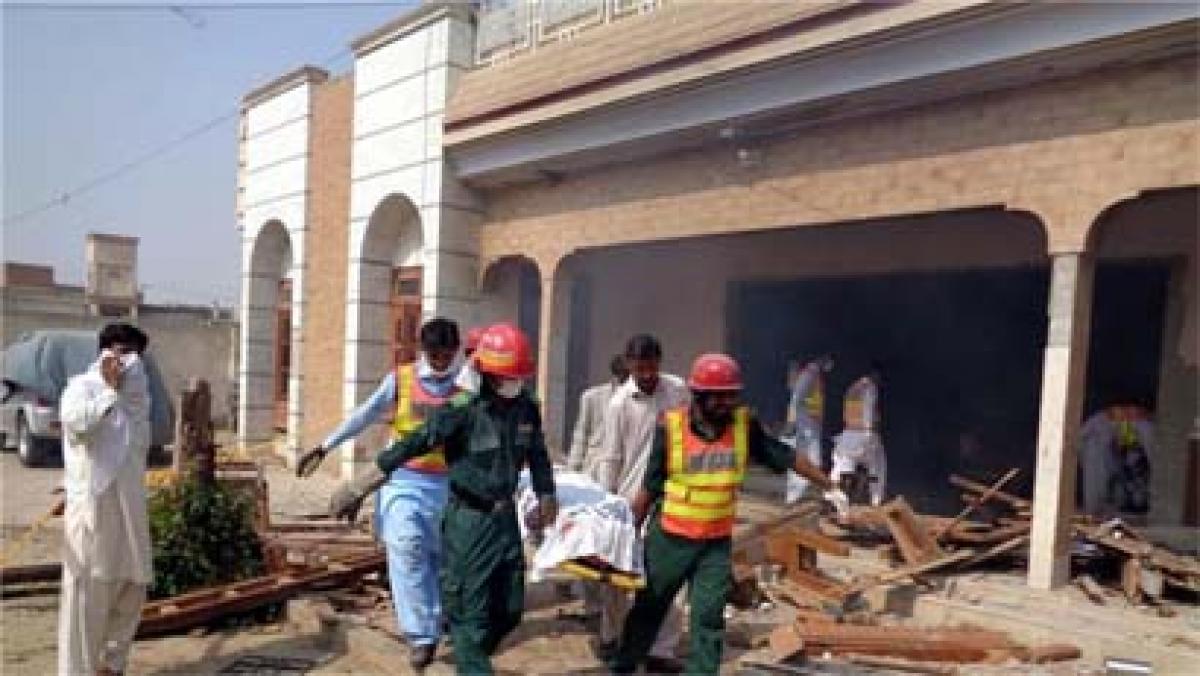 Seven killed in Pakistan city blast